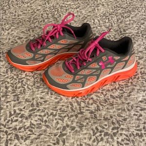 Under Armour Spine shoes